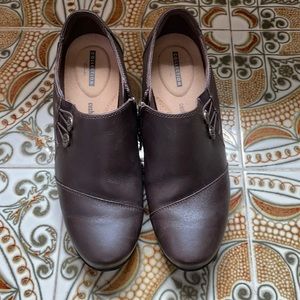 Clarks leather shoes like new